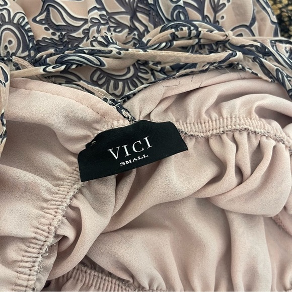 VICI Double V-Neck Long Sleeve Floral Print Mini Ruffle Dress Size Small - Picture 9 of 9